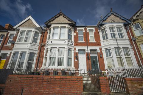 201 Gladstone Road, Barry, CF62 8NB