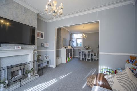 201 Gladstone Road, Barry, CF62 8NB