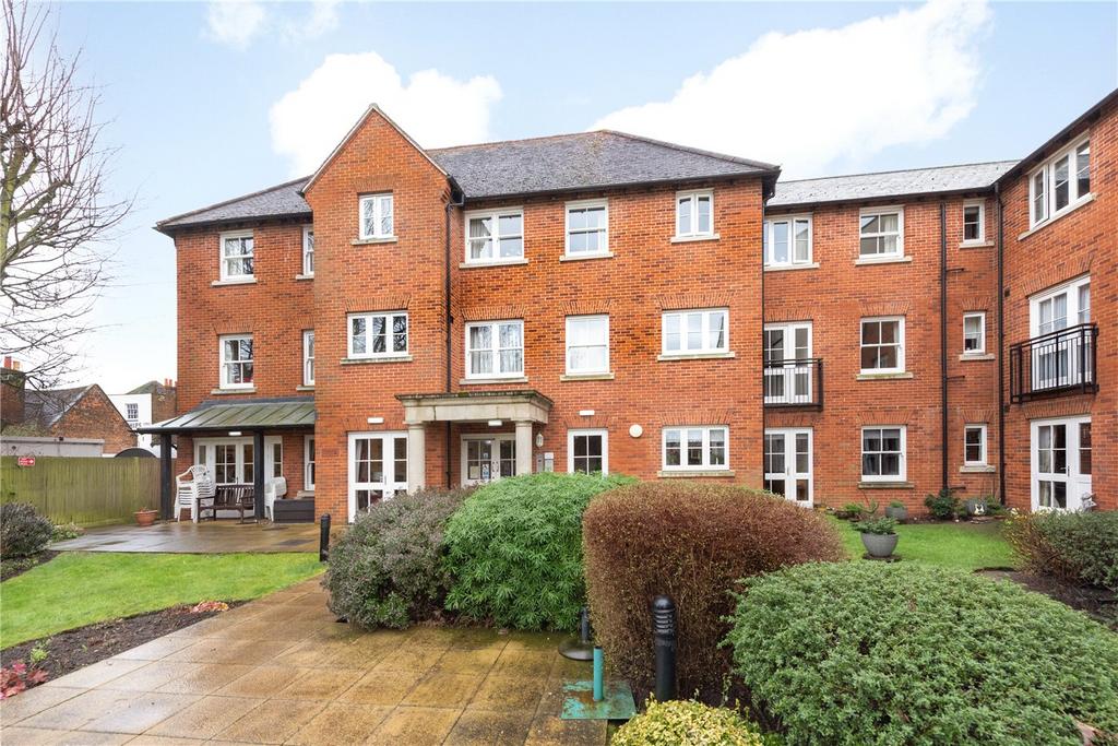 Roper Road, Canterbury, Kent, CT2 1 bed apartment for sale £145,000