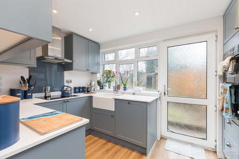 25 Copse Close, East Grinstead, RH19 3EF