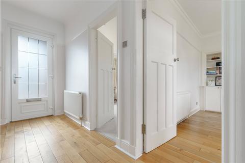 14 Carrick Crescent, Giffnock, Glasgow, G46 6PP