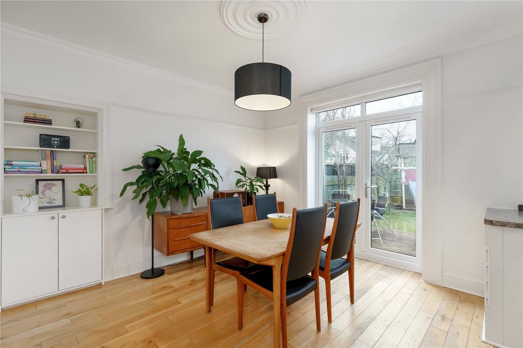 Dining/Kitchen