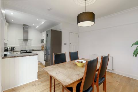 14 Carrick Crescent, Giffnock, Glasgow, G46 6PP