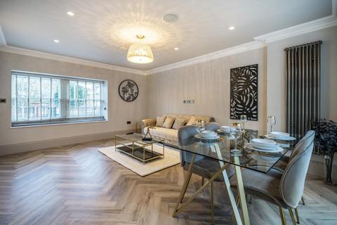 1a Queensthorpe Mews, London, SE26 4PN