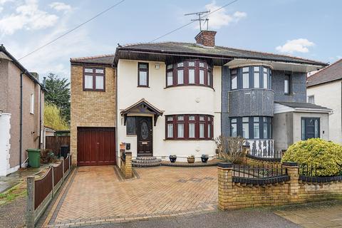 3 bedroom semi-detached house for sale, Highfield Road, Collier Row, RM5