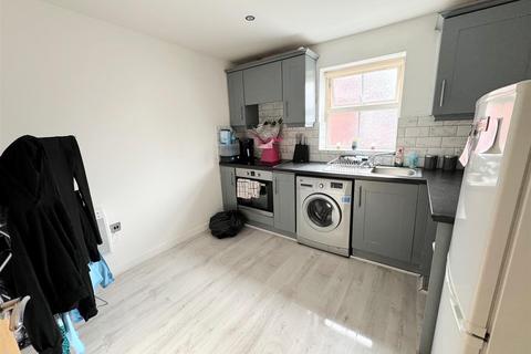 1 bedroom apartment for sale, Charlton Court, Huntscross, Liverpool