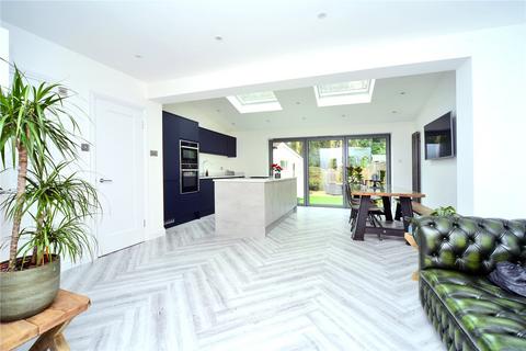 9 Chipstead Way, Woodmansterne, Banstead, SM7 3JH