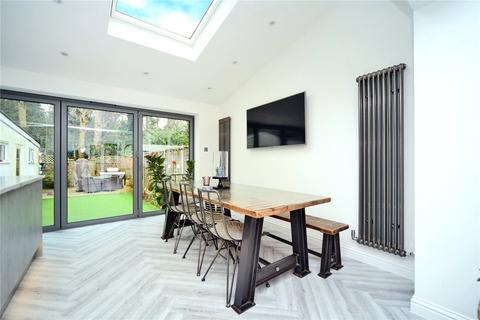 9 Chipstead Way, Woodmansterne, Banstead, SM7 3JH