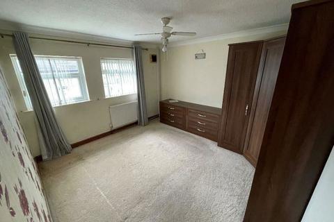 18 Bowland Road, Heysham, Morecambe, LA3 2EN