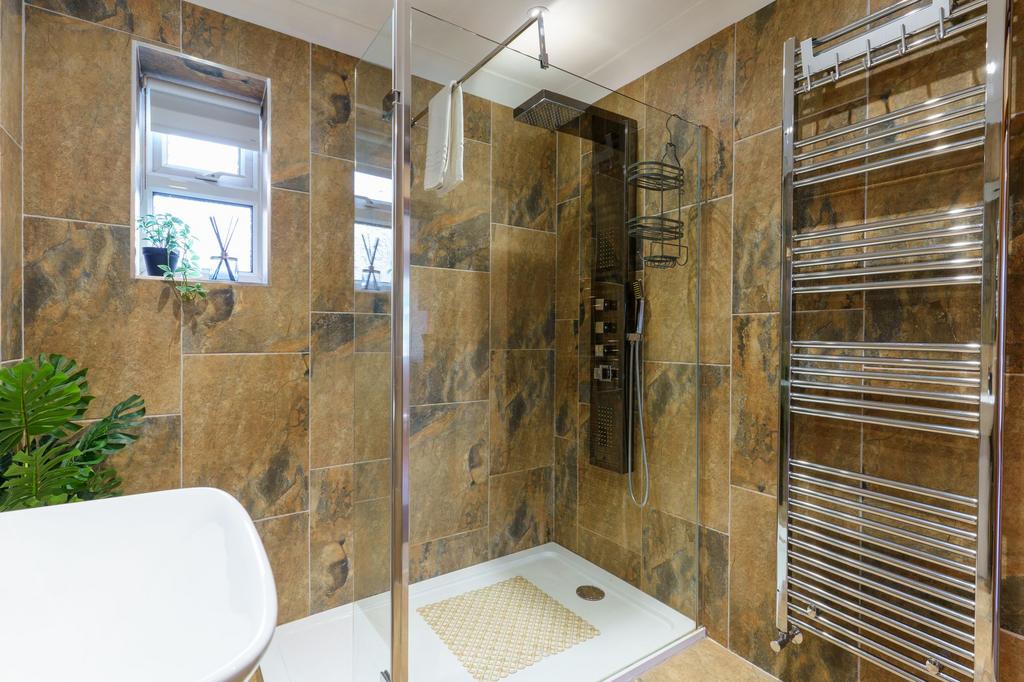 Shower Room 2