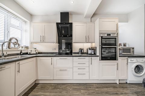 138 Avery Hill Road, London, SE9 2EY