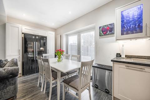 138 Avery Hill Road, London, SE9 2EY