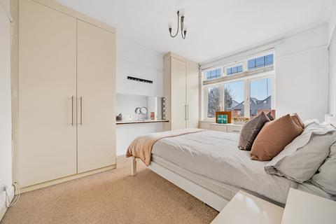 138 Avery Hill Road, London, SE9 2EY