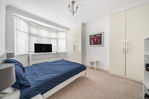 138 Avery Hill Road, London, SE9 2EY