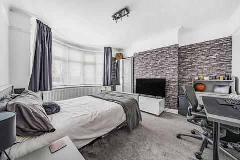 138 Avery Hill Road, London, SE9 2EY