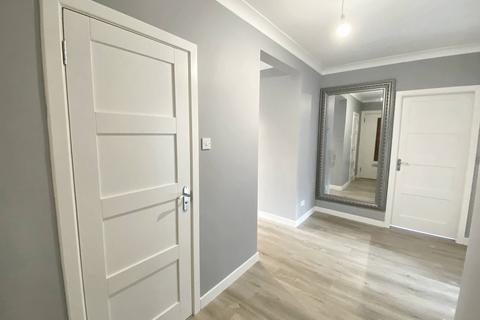 3 bedroom flat to rent, Auchingramont Road, Hamilton, ML3