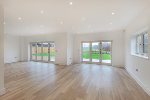 Sunningdale Rectory Road, Stisted, Braintree, CM77 8AL