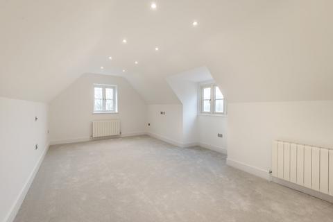 Sunningdale Rectory Road, Stisted, Braintree, CM77 8AL