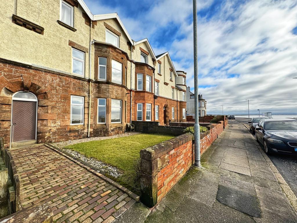 Titchfield Road, Troon KA10 2 bed ground floor flat for sale £115,000