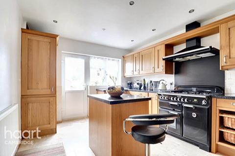 89 Akeman Street, Cambridge, CB4 3HE