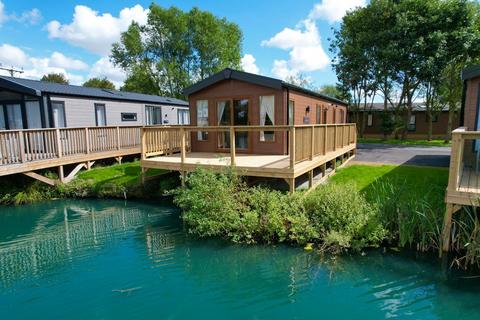 2 bedroom lodge for sale - Amotherby North Yorkshire