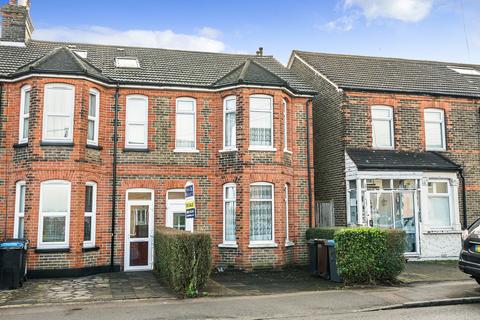 69 Chaldon Road, Caterham, CR3 5PG