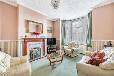 69 Chaldon Road, Caterham, CR3 5PG
