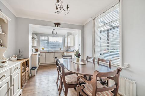 69 Chaldon Road, Caterham, CR3 5PG