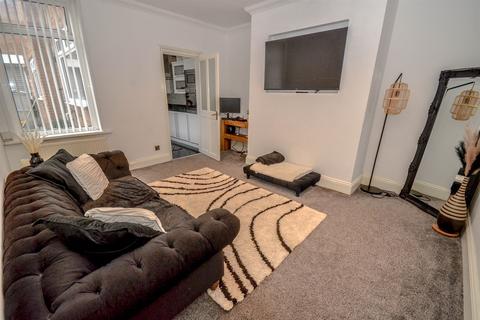 2 bedroom flat for sale, Brabourne Street, South Shields