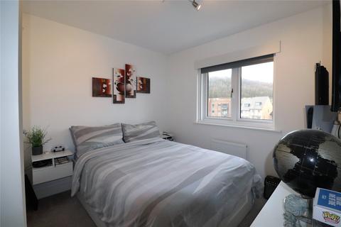 4 bedroom semi-detached house for sale - Flint Rise, Castle Hill, Ebbsfleet Valley, DA10