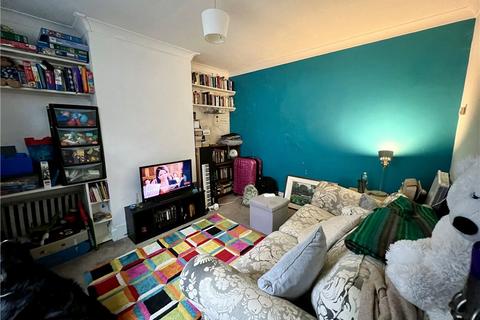 15 Walnut Tree Close, Guildford, GU1 4UL