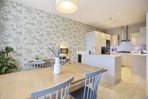 55 Brenda Road, London, SW17 7DD