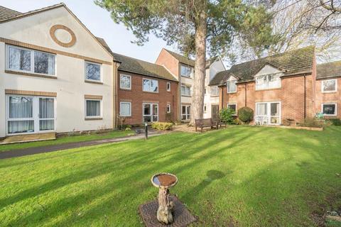 2 bedroom retirement property to rent - Woodspring Court,  Old Town,  SN1