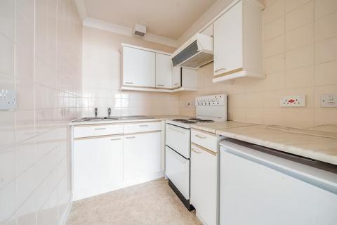 2 bedroom retirement property to rent, Woodspring Court,  Old Town,  SN1