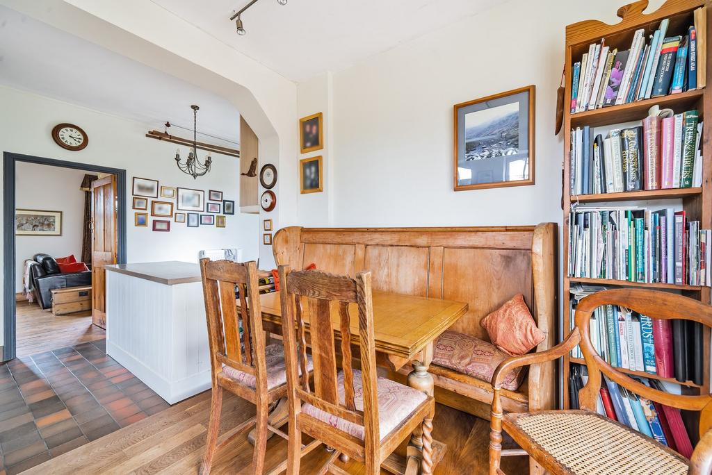 Dining Room (2)