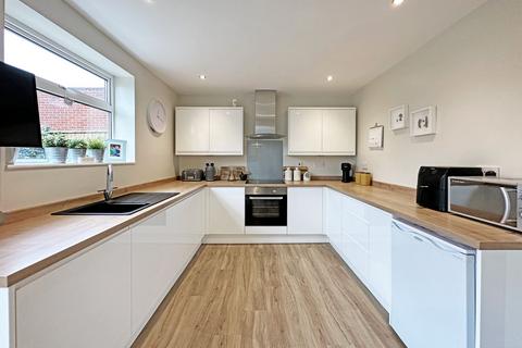 3 bedroom link detached house for sale - Wootton Green Lane, Balsall Common, CV7
