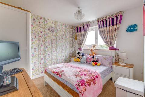 12 Compton Close, Redditch, B98 7NL