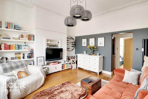 1 bedroom flat for sale, Rosendale Road, London