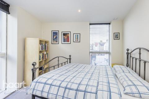 3 bedroom apartment for sale, Rookery Court, 80 Ruckholt Road, Leyton
