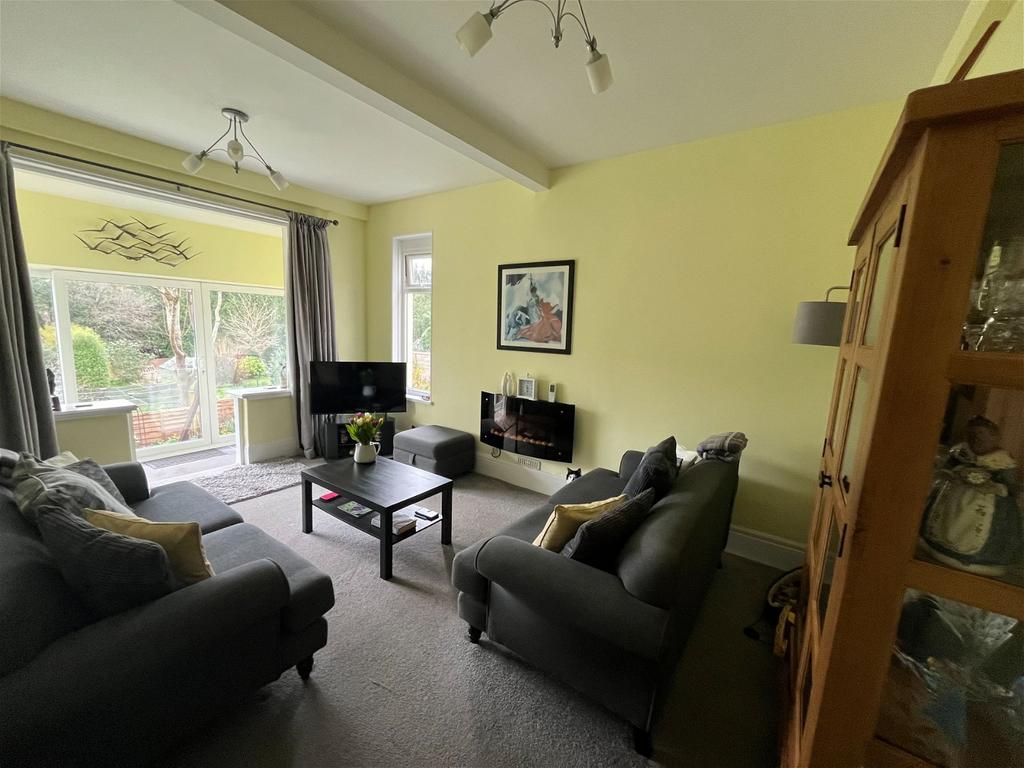 Southfield Avenue, Paignton TQ3 2 bed flat for sale £265,000