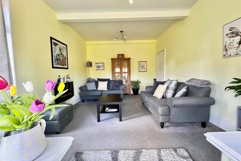 2 bedroom flat for sale, Southfield Avenue, Paignton TQ3