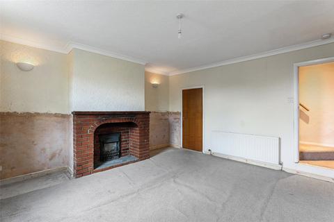 331 Bradford Road, Wrenthorpe, Wakefield, WF2 0LX