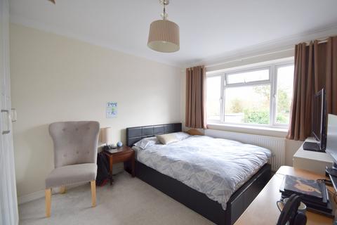 80 Bulkeley Avenue, Windsor, SL4 3NE