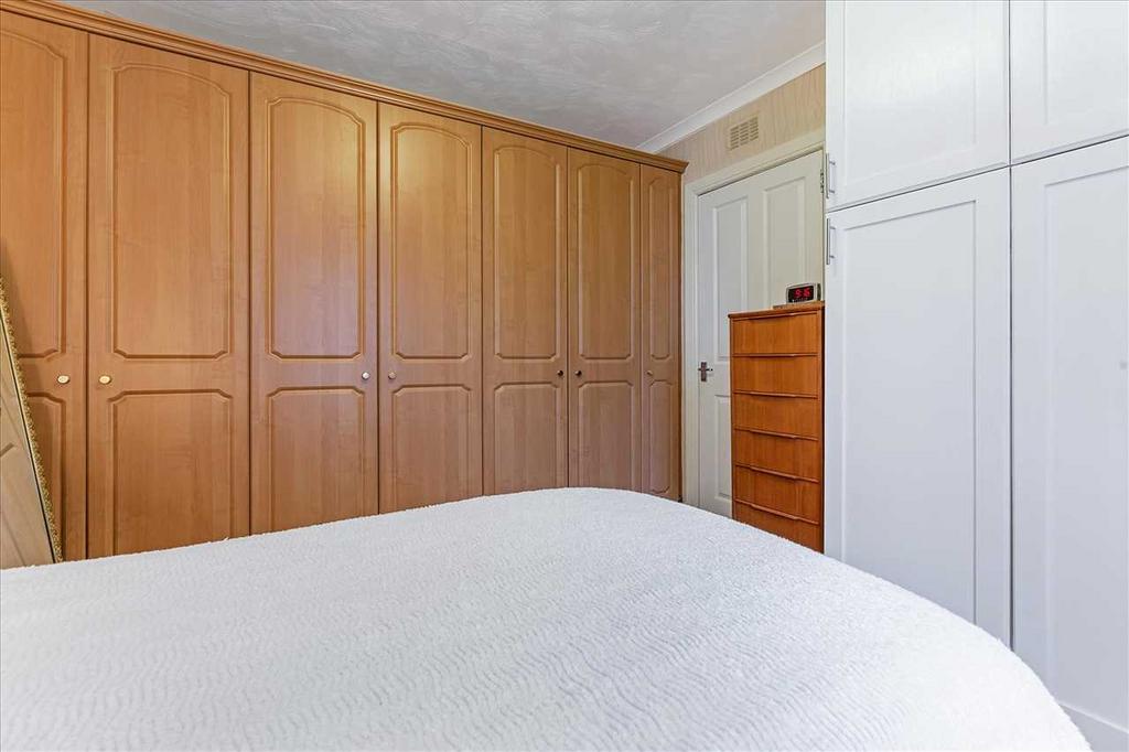 Bedroom Two (2)