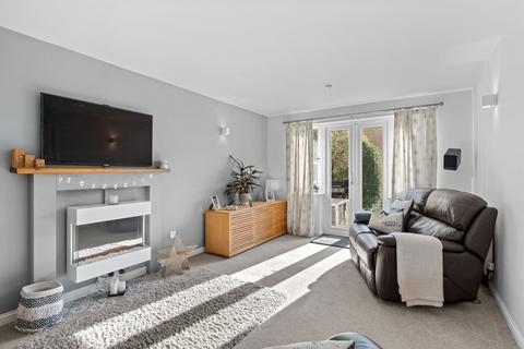 16 Chantry Close, Swavesey, Cambridge, CB24 4GJ