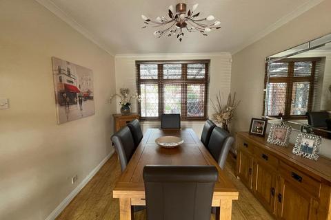 205 Bury Street, London, N9 9JG