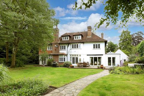 85 Gregories Road, Beaconsfield, HP9 1HN