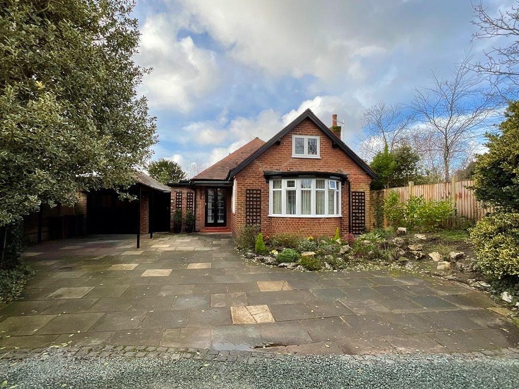 Aughton Road, Southport PR8 2 bed detached bungalow for sale £550,000
