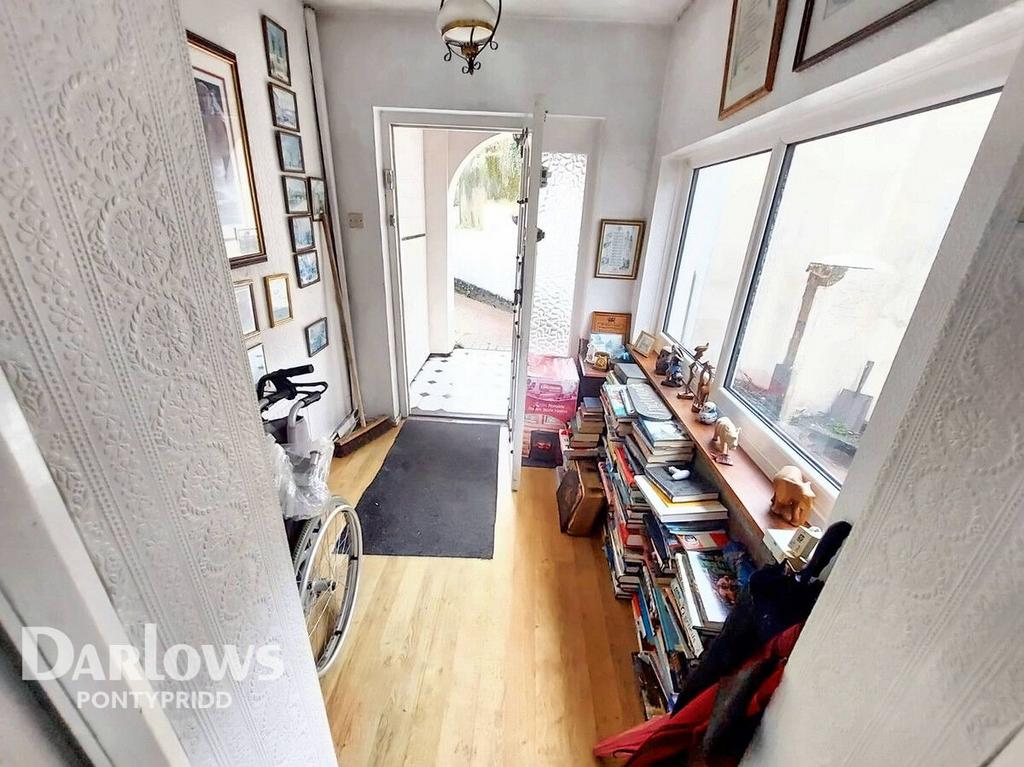 Maesycoed Road, Pontypridd 4 bed end of terrace house for sale £160,000