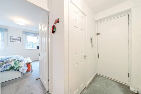 108 Loughborough Park, London, SW9 8TA